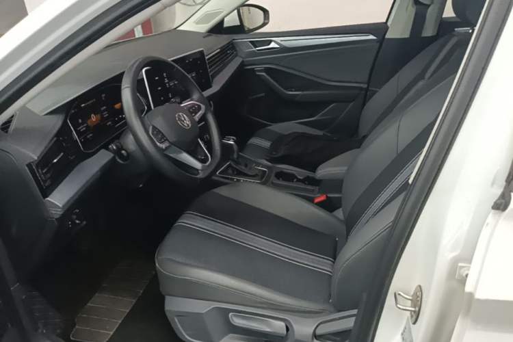 Used Volkswagen Sagitar 2024 200TSI DSG Flyover Edition Left Front Seat