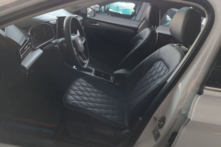 Used Volkswagen Sagitar 2024 300TSI DSG Excellence Edition Left Front Seat