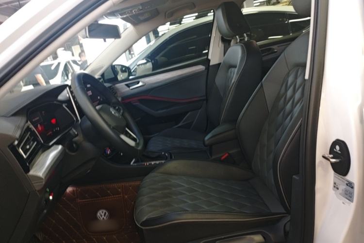 Used Volkswagen Sagitar 2024 300TSI DSG Excellence Edition Left Front Seat