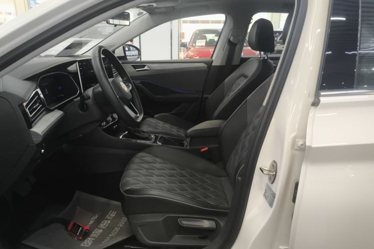 Used Volkswagen Sagitar 2024 300TSI DSG Excellence Edition Left Front Seat