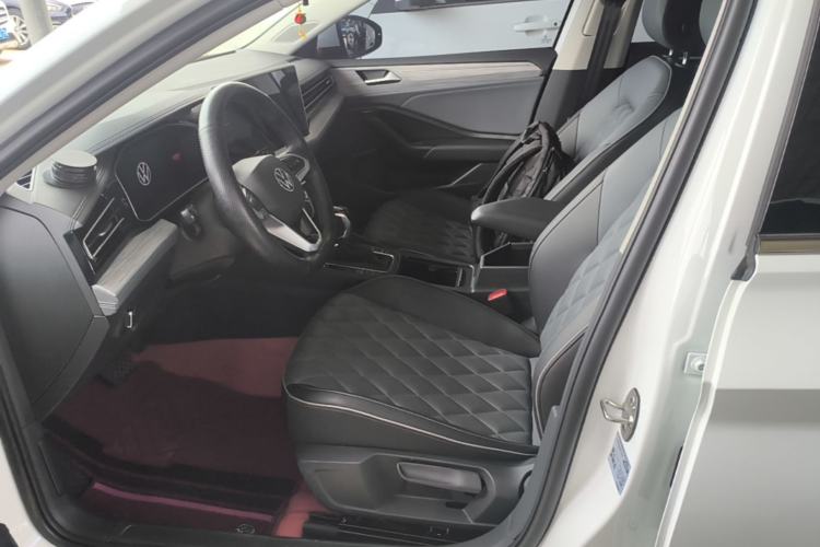 Used Volkswagen Sagitar 2024 300TSI DSG Excellence Edition Left Front Seat