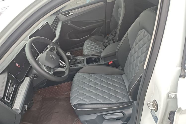 Used Volkswagen Sagitar 2024 300TSI DSG Excellence Edition Left Front Seat