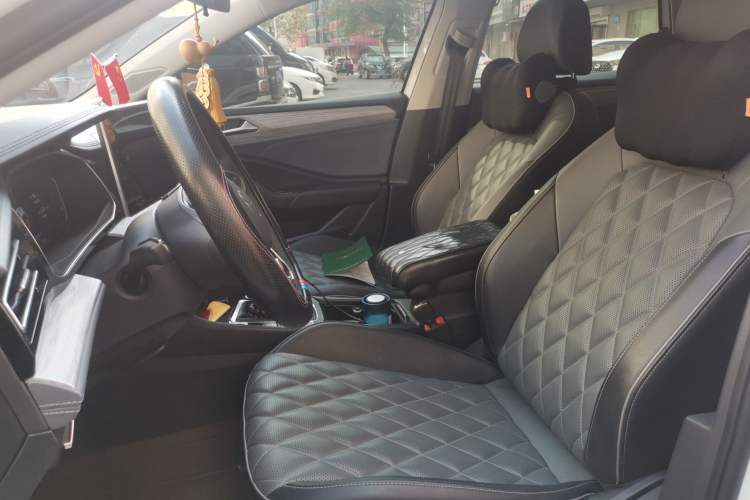 Used Volkswagen Sagitar 2024 300TSI DSG Excellence Edition Left Front Seat