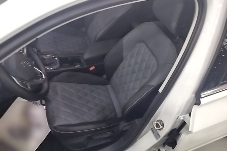 Used Volkswagen Sagitar 2024 300TSI DSG Excellence Edition Left Front Seat