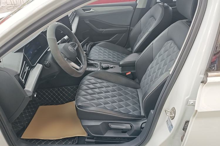 Used Volkswagen Sagitar 2024 300TSI DSG Excellence Edition Left Front Seat