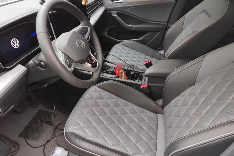Used Volkswagen Sagitar 2024 300TSI DSG Excellence Edition Left Front Seat