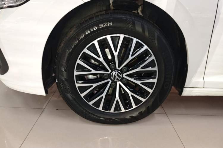 Used Volkswagen Sagitar 2024 200TSI DSG Flyover Edition Left Front Wheel Hub