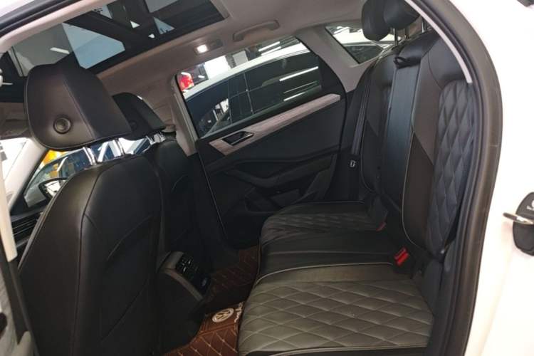 Used Volkswagen Sagitar 2024 300TSI DSG Excellence Edition Left Rear Seat