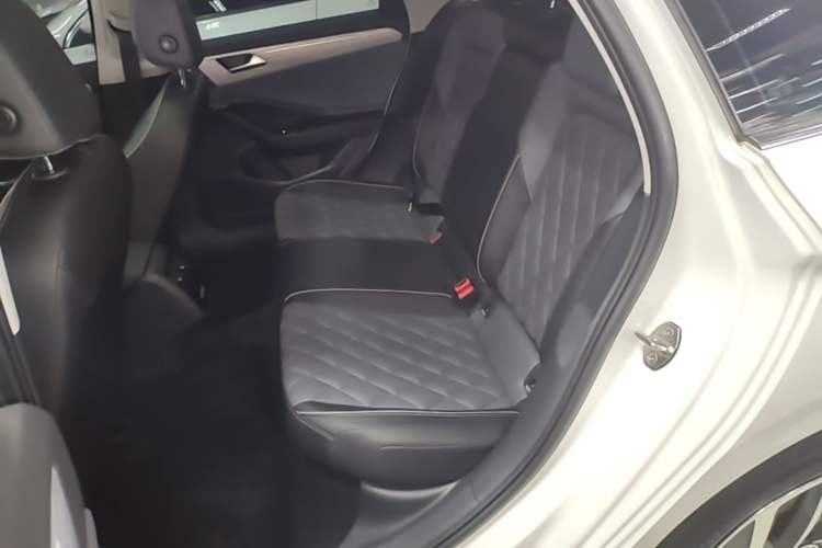 Used Volkswagen Sagitar 2024 300TSI DSG Excellence Edition Left Rear Seat