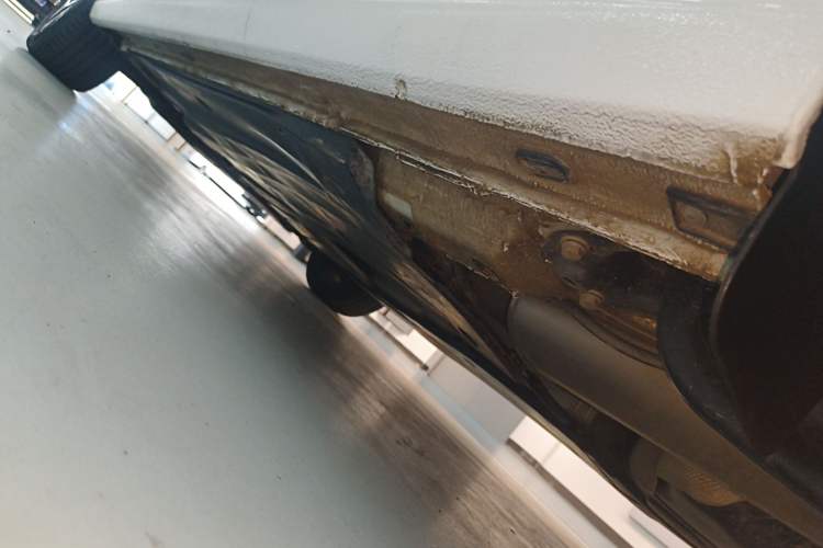 Used Volkswagen Sagitar 2024 300TSI DSG Flyover Edition Left Side Sill