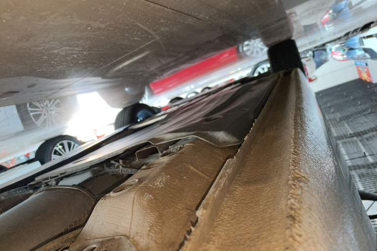 Used Volkswagen Sagitar 2024 300TSI DSG Excellence Edition Left Side Sill