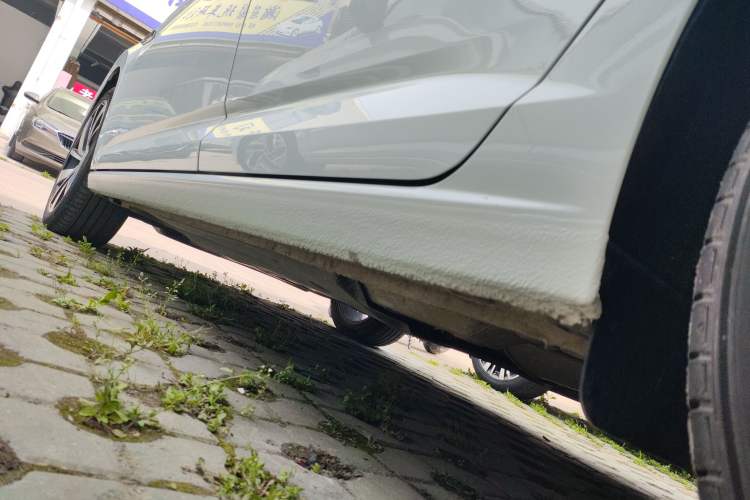 Used Volkswagen Sagitar 2024 300TSI DSG Excellence Edition Left Side Sill
