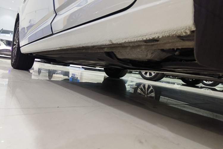 Used Volkswagen Sagitar 2024 200TSI DSG Flyover Edition Left Side Sill