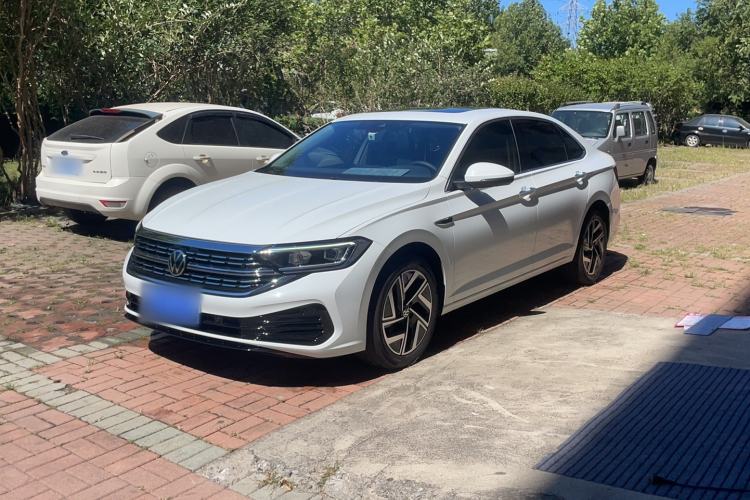 Volkswagen Sagitar 2024 300TSI DSG Excellence Edition - Beyond