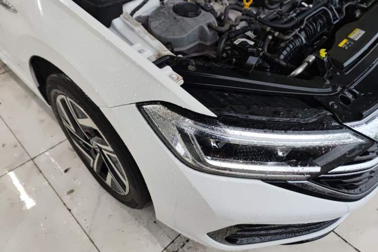 Used Volkswagen Sagitar 2024 300TSI DSG Excellence Edition Right Front Headlight