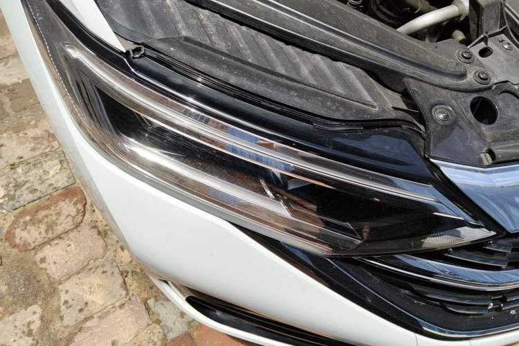 Used Volkswagen Sagitar 2024 300TSI DSG Excellence Edition Right Front Headlight