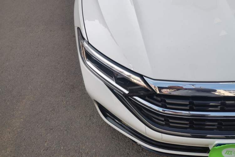Used Volkswagen Sagitar 2024 300TSI DSG Excellence Edition Right Front Headlight