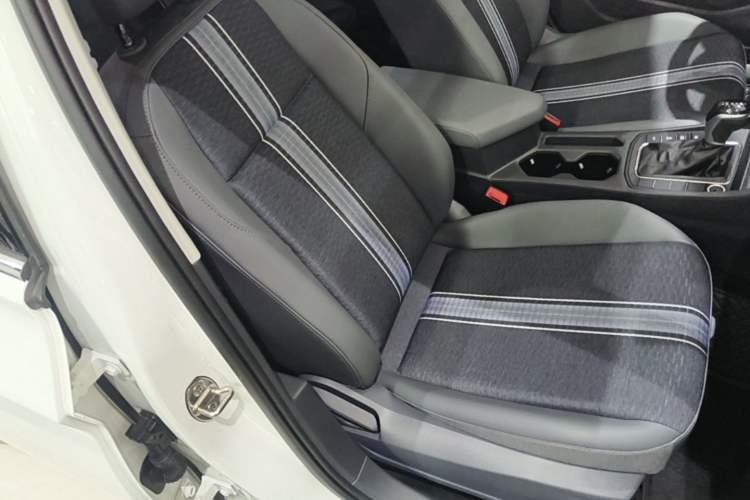 Used Volkswagen Sagitar 2024 200TSI DSG Flyover Edition Right Front Seat