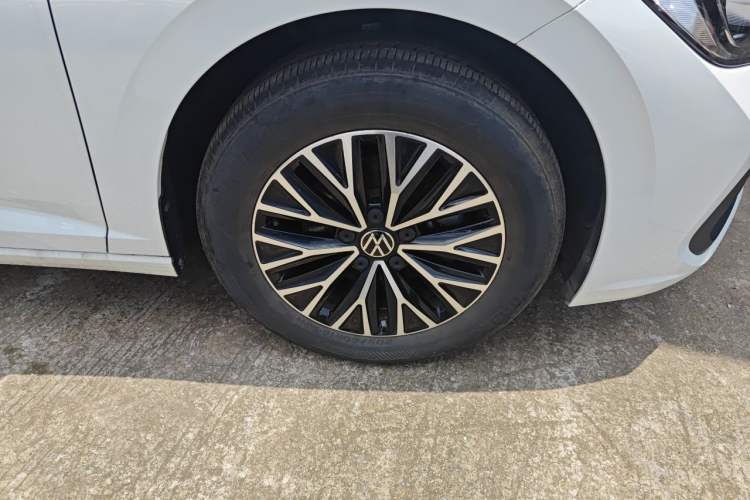 Used Volkswagen Sagitar 2024 200TSI DSG Flyover Edition Right Front Wheel Hub