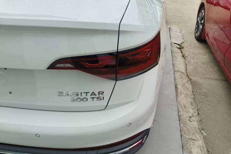 Used Volkswagen Sagitar 2024 200TSI DSG Flyover Edition Right Rear Taillight