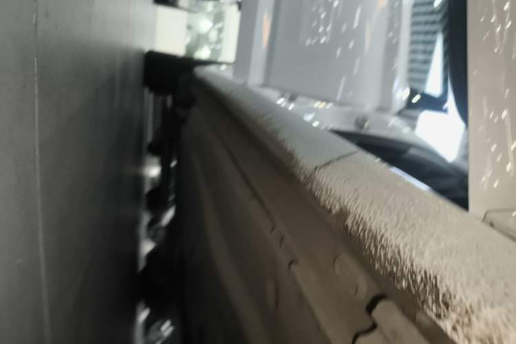 Used Volkswagen Sagitar 2024 300TSI DSG Excellence Edition Right Side Sill