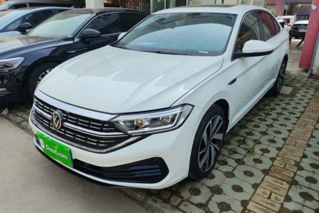Ojetý Volkswagen Sagitar 2024 300TSI DSG Excellence Edition