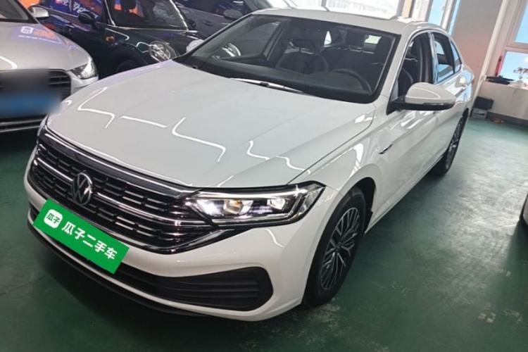 Used Volkswagen Sagitar 2024 200TSI DSG Flyover Edition Guazi used car, China used car export, Used car for sale, Used  cars, Cheapest cars for sale