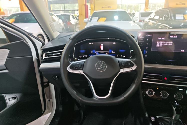 Used Volkswagen Sagitar 2024 300TSI DSG Excellence Edition Steering Wheel