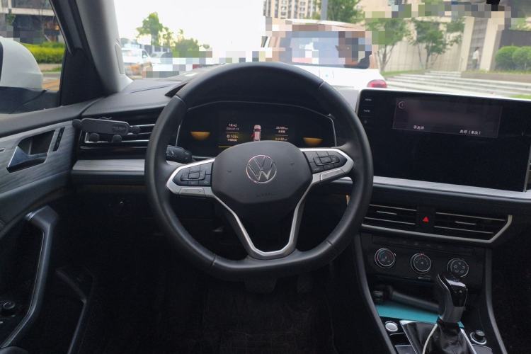 Used Volkswagen Sagitar 2024 300TSI DSG Flyover Edition Steering Wheel