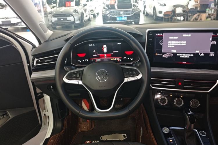 Used Volkswagen Sagitar 2024 300TSI DSG Excellence Edition Steering Wheel