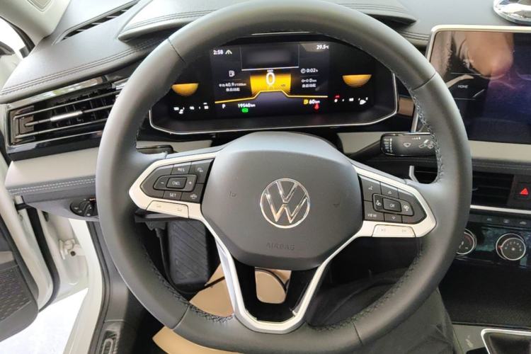 Used Volkswagen Sagitar 2024 200TSI DSG Flyover Edition Steering Wheel