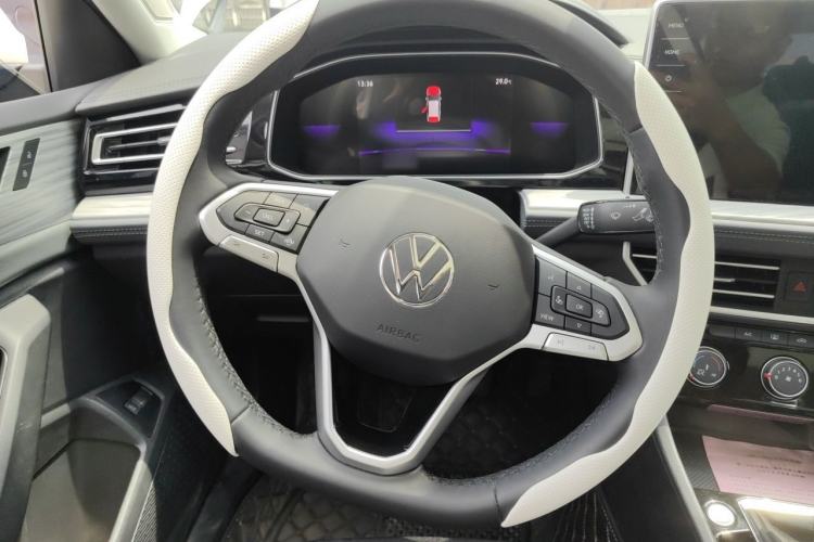 Used Volkswagen Sagitar 2024 300TSI DSG Excellence Edition Steering Wheel