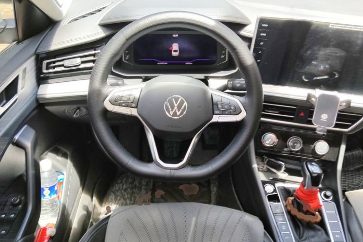 Used Volkswagen Sagitar 2024 300TSI DSG Excellence Edition Steering Wheel