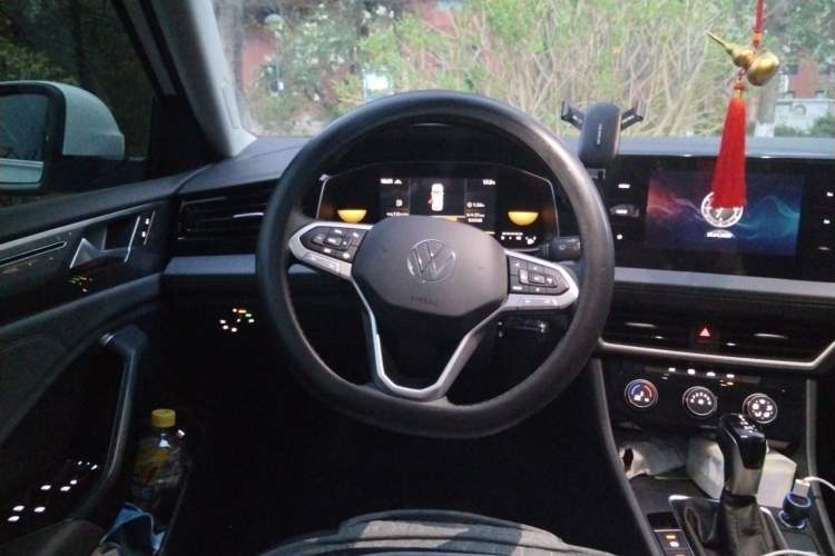 Used Volkswagen Sagitar 2024 200TSI DSG Flyover Edition Steering Wheel