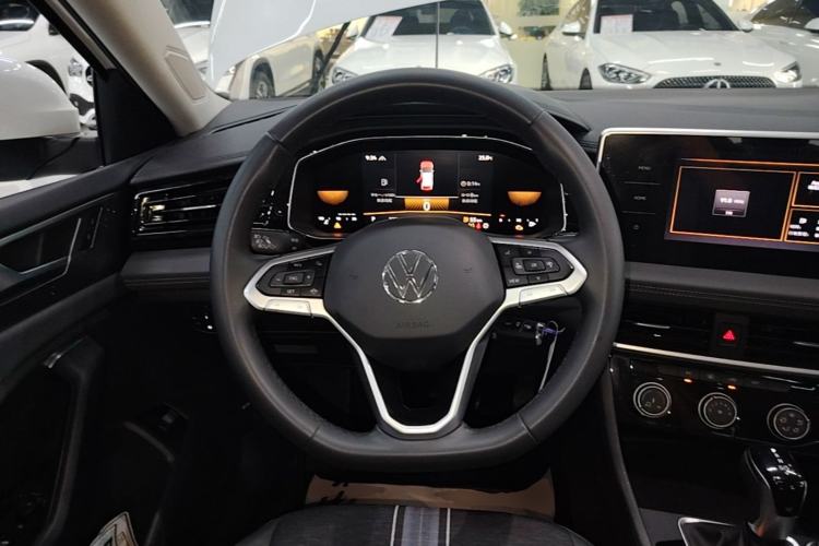 Used Volkswagen Sagitar 2024 200TSI DSG Flyover Edition Steering Wheel