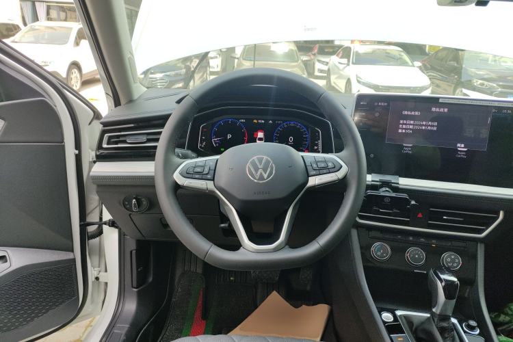 Used Volkswagen Sagitar 2024 300TSI DSG Excellence Edition Steering Wheel