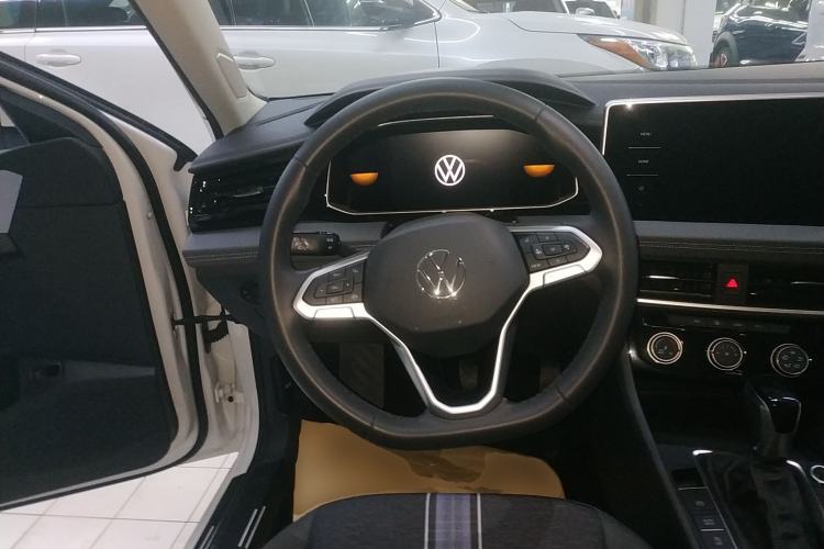 Used Volkswagen Sagitar 2024 200TSI DSG Flyover Edition Steering Wheel