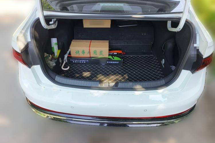 Used Volkswagen Sagitar 2024 300TSI DSG Excellence Edition Trunk
