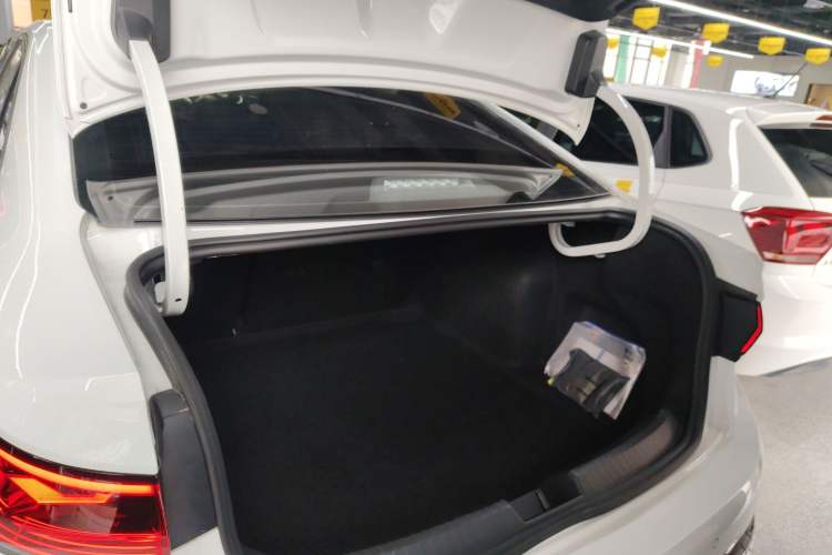 Used Volkswagen Sagitar 2024 300TSI DSG Excellence Edition Trunk
