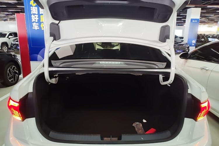 Used Volkswagen Sagitar 2024 300TSI DSG Excellence Edition Trunk