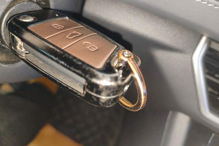 Used Volkswagen Sagitar 2024 300TSI DSG Flyover Edition Vehicle Key