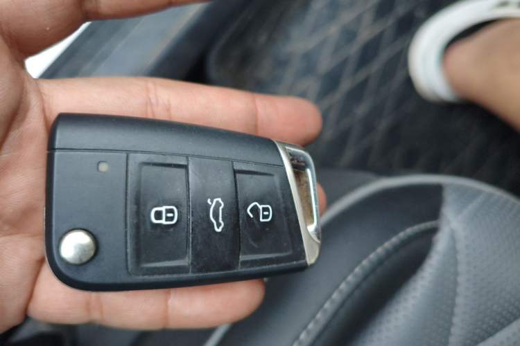 Used Volkswagen Sagitar 2024 300TSI DSG Flyover Edition Vehicle Key