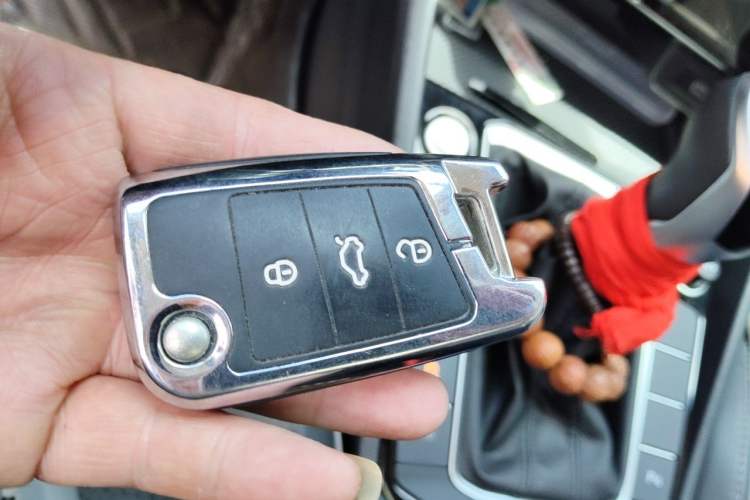 Used Volkswagen Sagitar 2024 300TSI DSG Excellence Edition Vehicle Key