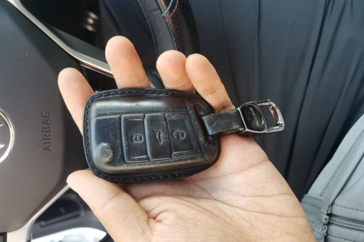 Used Volkswagen Sagitar 2024 300TSI DSG Excellence Edition Vehicle Key