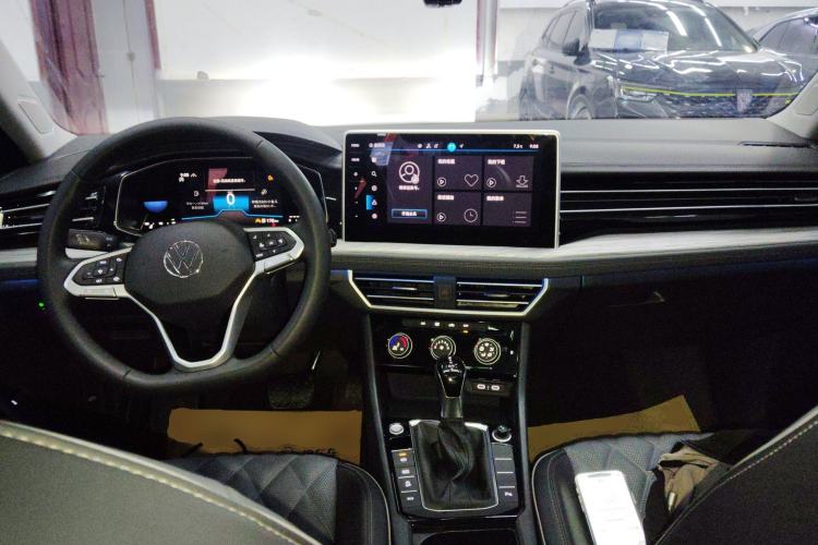 Used Volkswagen Sagitar 2025 Revised Version Three 300TSI DSG Excellence Edition Center Console