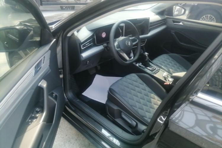 Used Volkswagen Sagitar 2025 300TSI DSG Excellence Edition Driver Seat