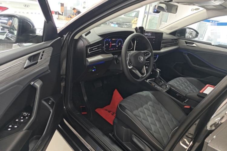 Used Volkswagen Sagitar 2025 Revised Version 2 300TSI DSG Excellence Edition Driver Seat