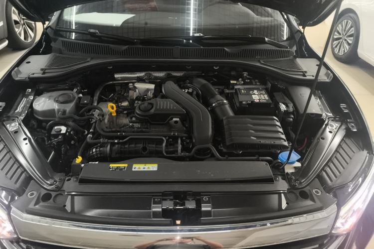 Used Volkswagen Sagitar 2025 300TSI DSG Excellence Edition Engine Bay