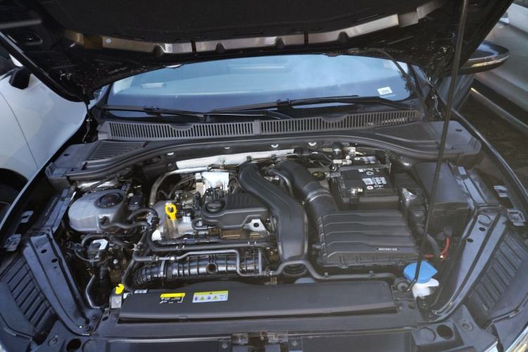 Used Volkswagen Sagitar 2025 Revised Version Three 300TSI DSG Excellence Edition Engine Bay