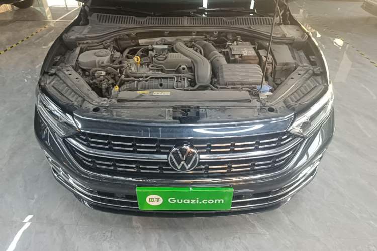 Used Volkswagen Sagitar 2025 300TSI DSG Excellence Edition Engine Bay